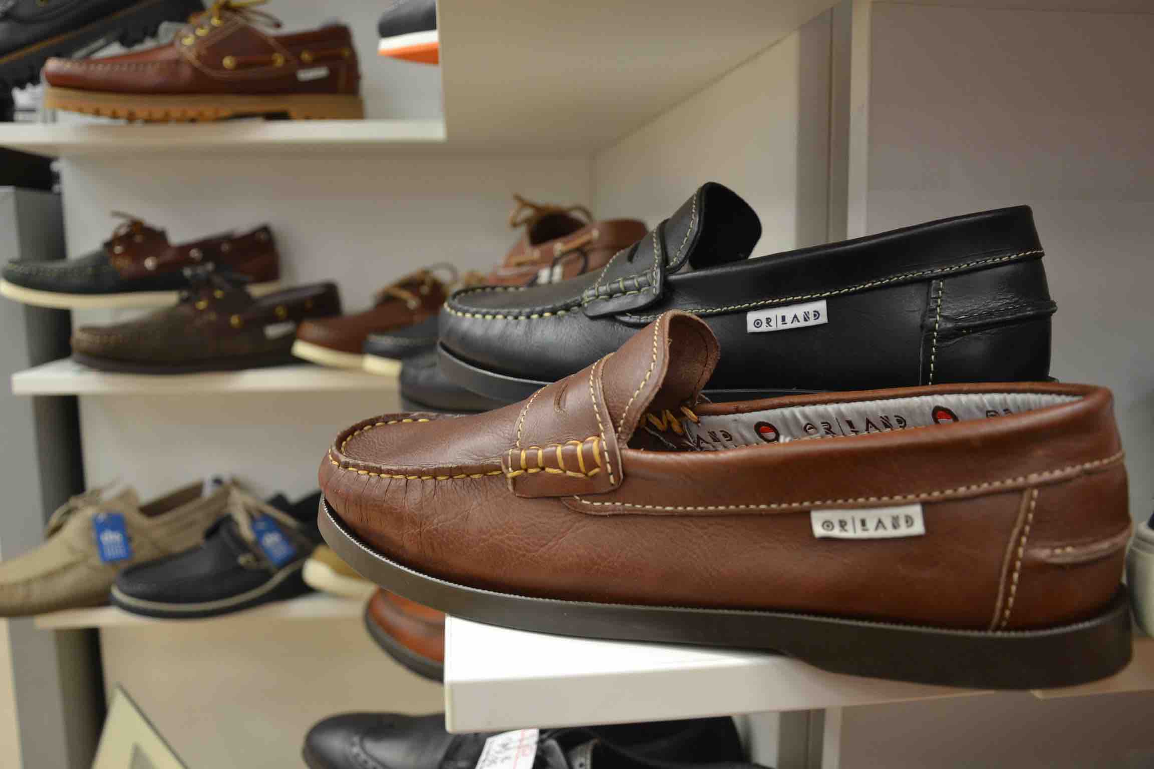samenkomen Bezienswaardigheden bekijken Zoekmachinemarketing Chaussures Lucky Boutique de chaussures Paris 17 - Petitscommerces.fr.fr