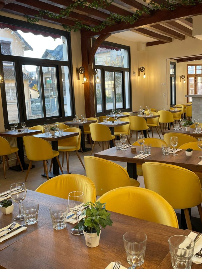 Restaurant Le Lysieux Interieur 2