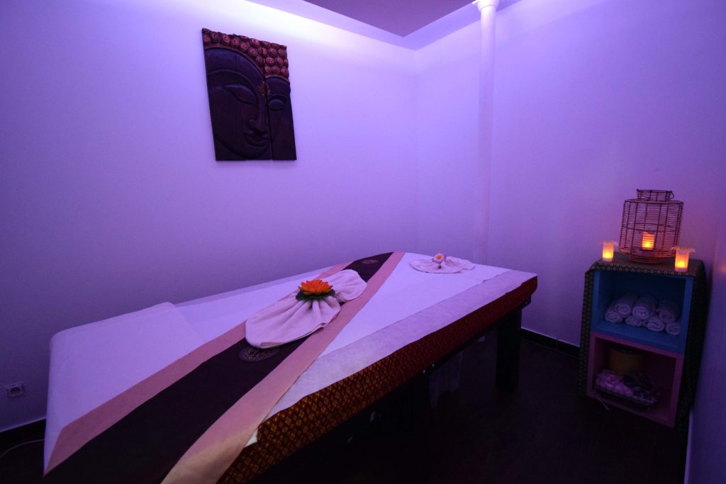 Spa-Thai-Massages-thailandais-Paris-2-detail-cabine-de-massage-en-solo