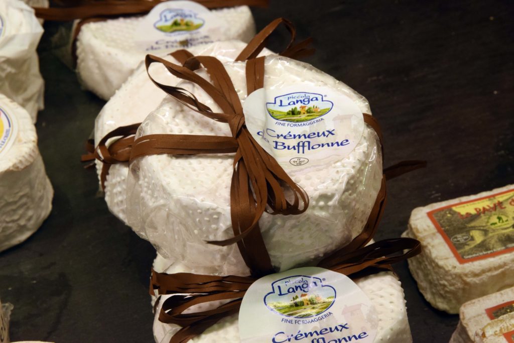 Place-au-fromage-fromagerie-Romainville-cremeux-de-bufflonne